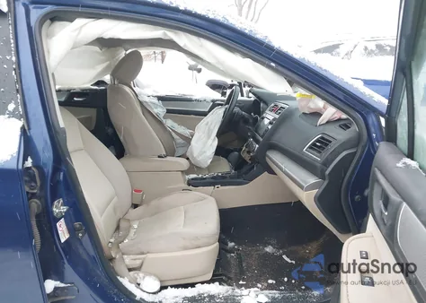 2015 Subaru Legacy 2.5I Premium z USA, uszkodzony, nr VIN 4S3BNAC66F3055687